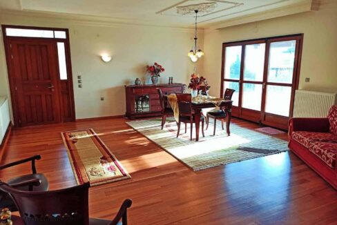 COZY 450m² VILLA FOR SALE IN VOLOS, GREECE