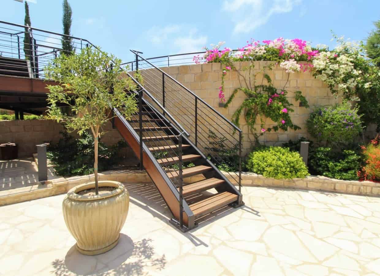 exclusive-villa-for-sale-in-cyprus 11