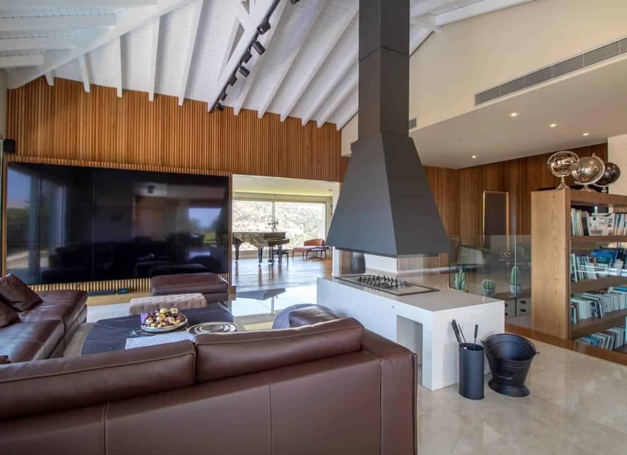 exclusive-villa-for-sale-in-cyprus 13