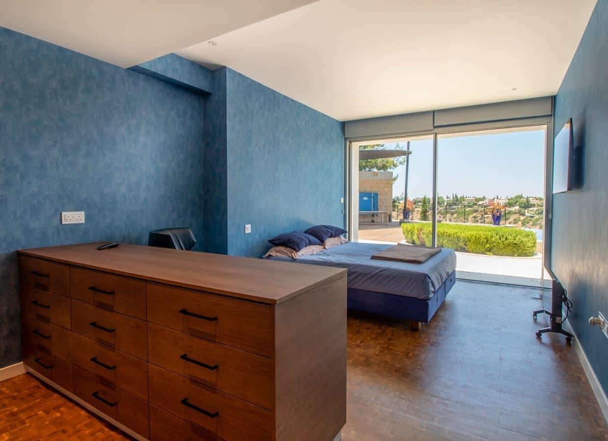 exclusive-villa-for-sale-in-cyprus 14