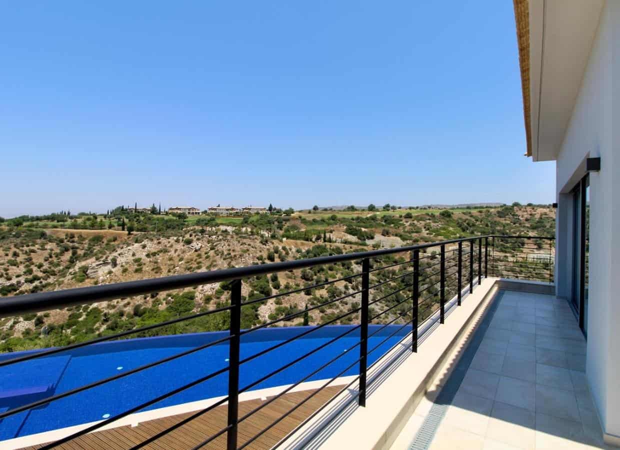 exclusive-villa-for-sale-in-cyprus 15