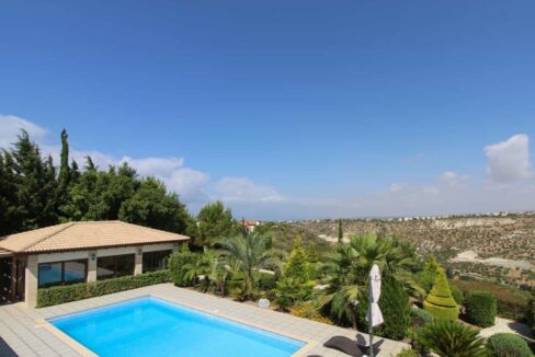 Villa with fantastic Golf view for sale in Paphos, Cyprus