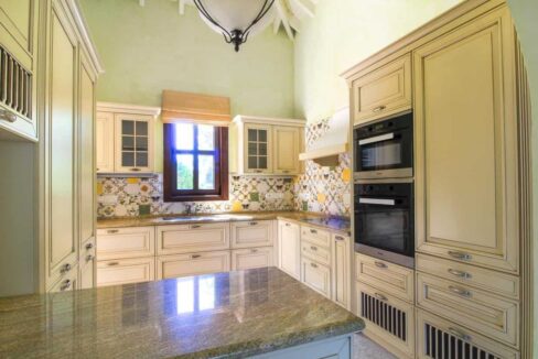 Villa with fantastic Golf view for sale in Paphos, Cyprus