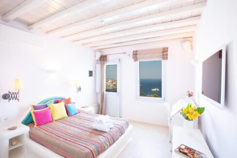 super-luxury-villa-for-sale-in-mykonos-greece .2