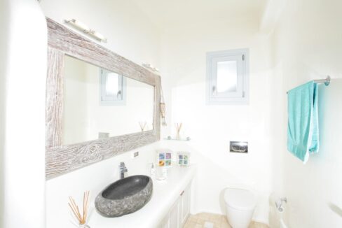 super-luxury-villa-for-sale-in-mykonos-greece .9