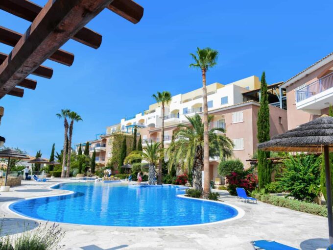 APARTMENT FOR SALE IN PAPHOS