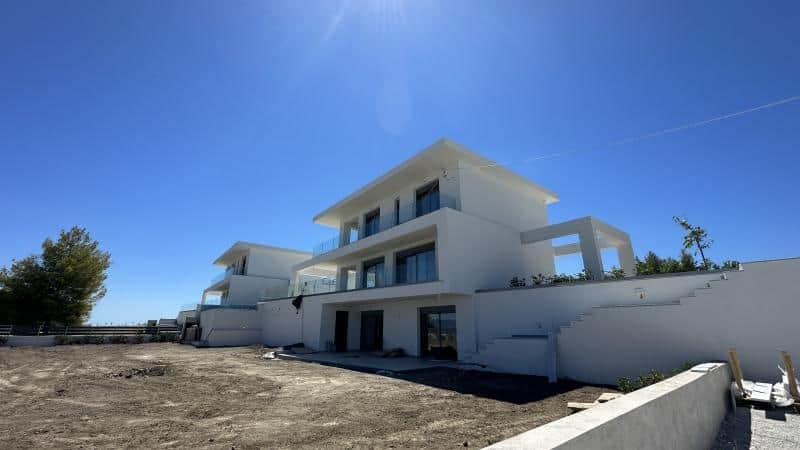 villa for sale in Palini1