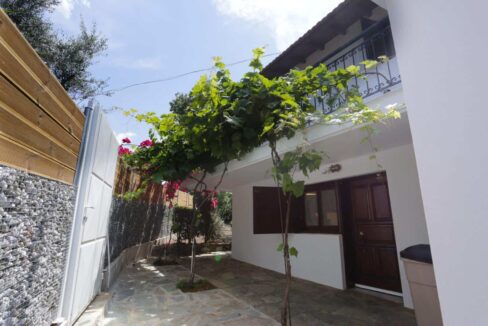 VILLA FOR SALE IN FOKIDA
