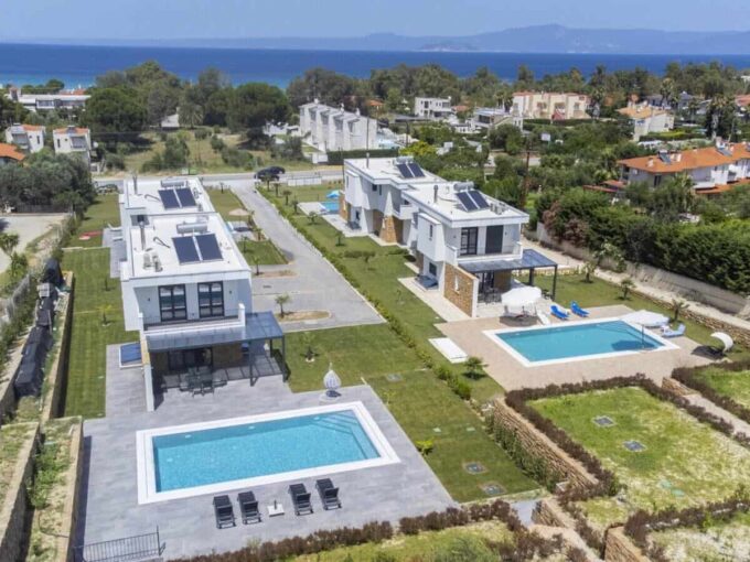 LUXURY VILLA FOR SALE IN CHALKIDIKI