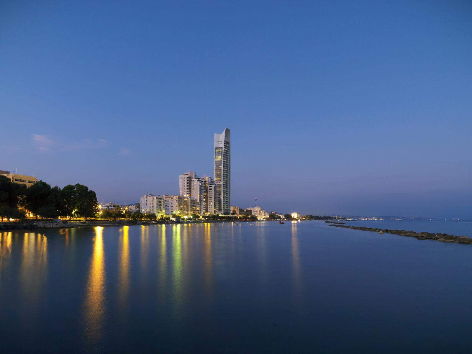ONE_CGI_general view (night)