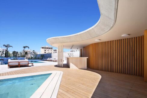 ONE_photo_pool area