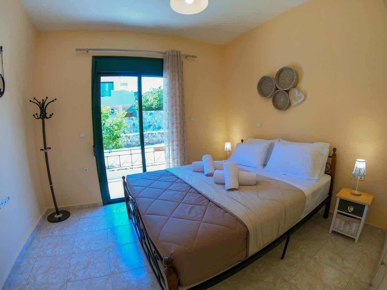 Complex With 4 Villas for Sale in Chania