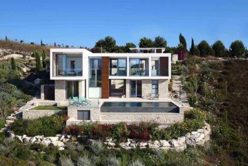 Minthis_photo_Amalthia_exterior view