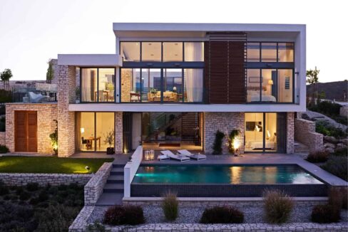 Minthis_photo_Callisto_evening exterior view
