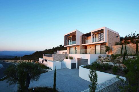 Minthis_photo_Cleone_exterior