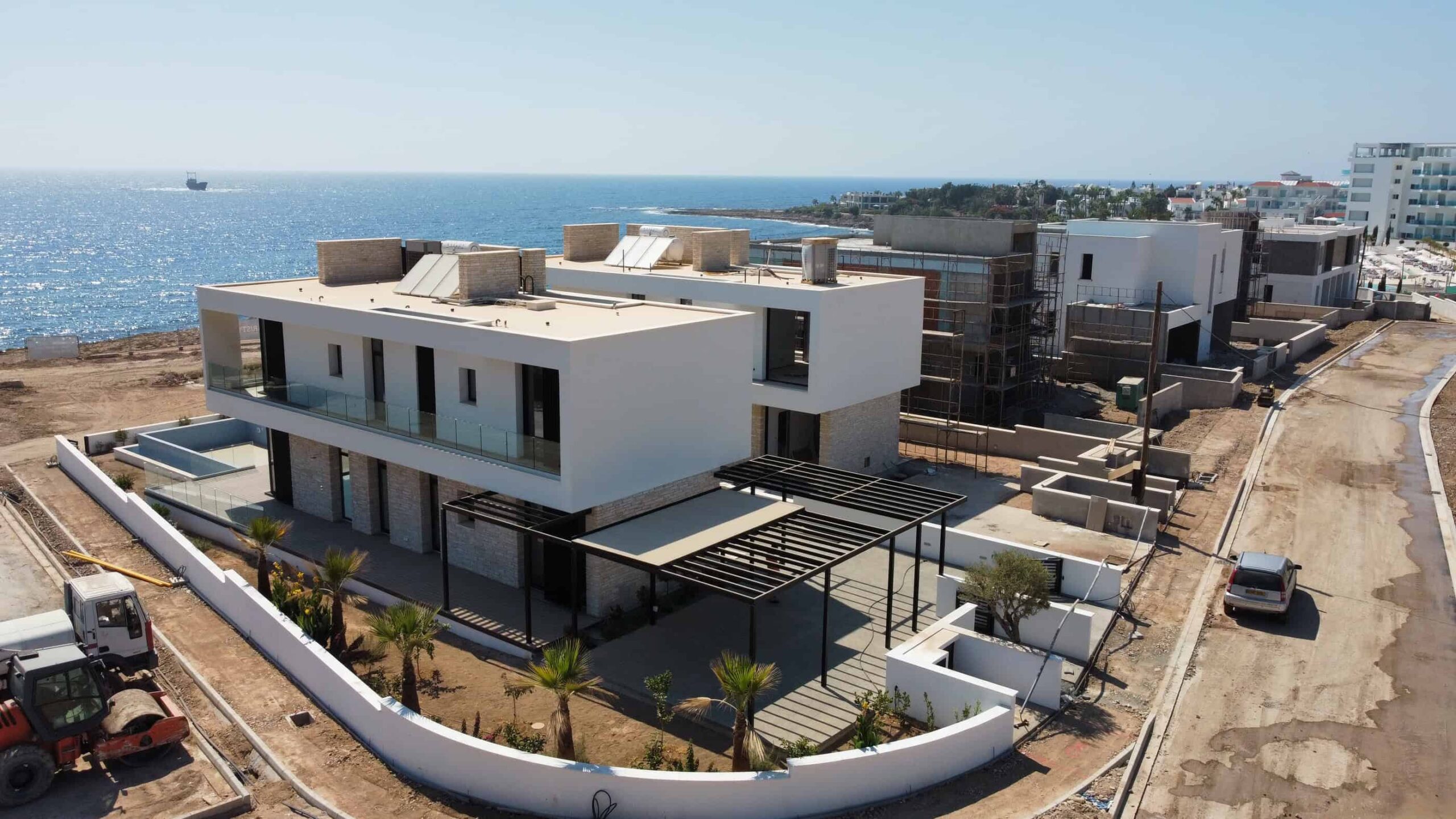 PELAGOS BEACHFRONT RESIDENCES (10)
