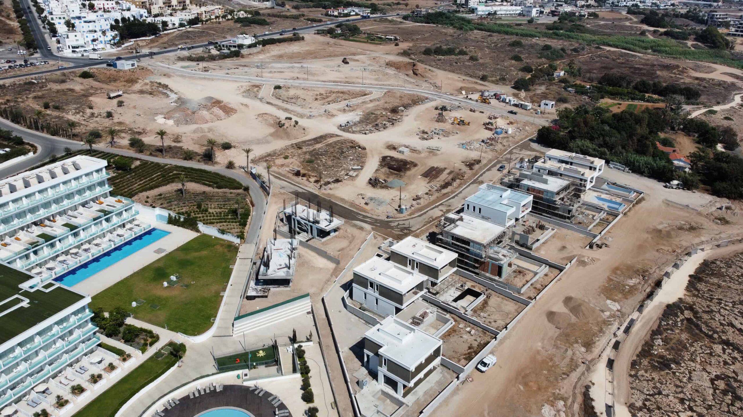 PELAGOS BEACHFRONT RESIDENCES (18)