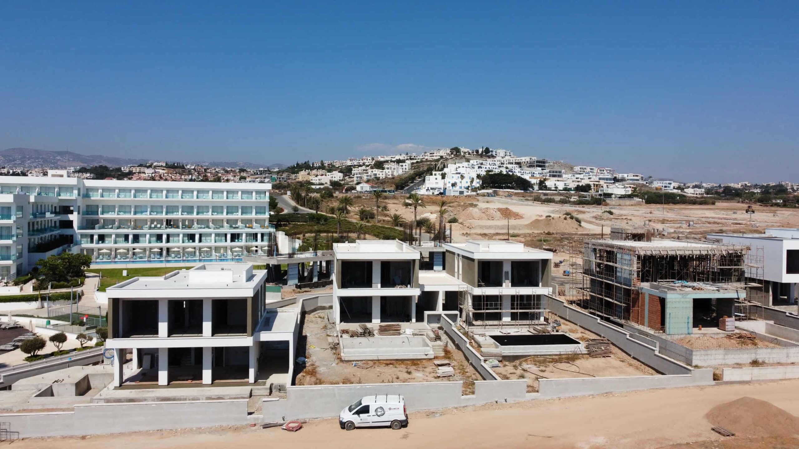 PELAGOS BEACHFRONT RESIDENCES (20)