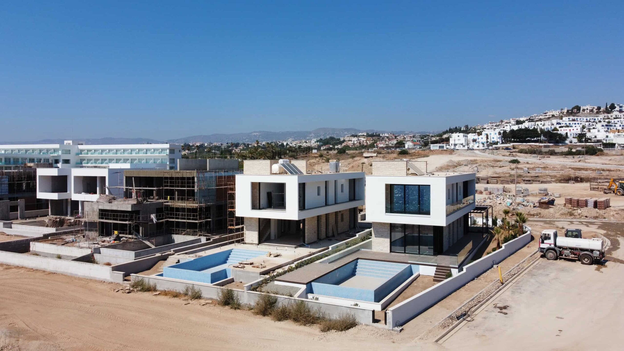 PELAGOS BEACHFRONT RESIDENCES (23)