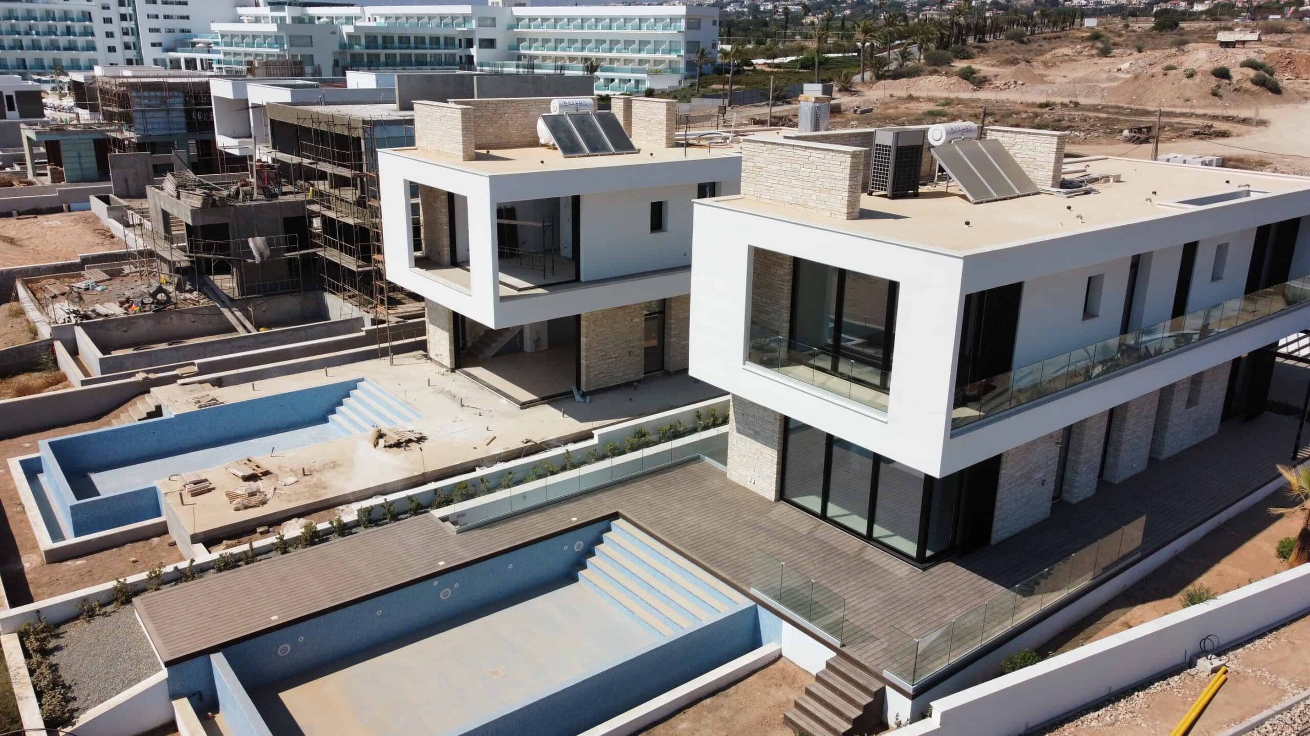 PELAGOS BEACHFRONT RESIDENCES (25)
