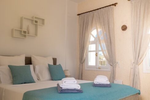 Villa in Santorini, Oia – Timeless Elegance 13
