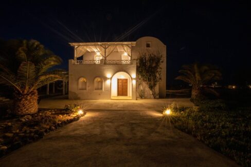 Villa in Santorini, Oia – Timeless Elegance 9