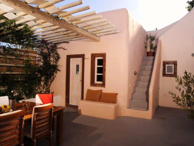 detached house in imerovigli