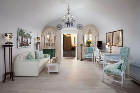 Cave House for sale in santorini Greece (12)