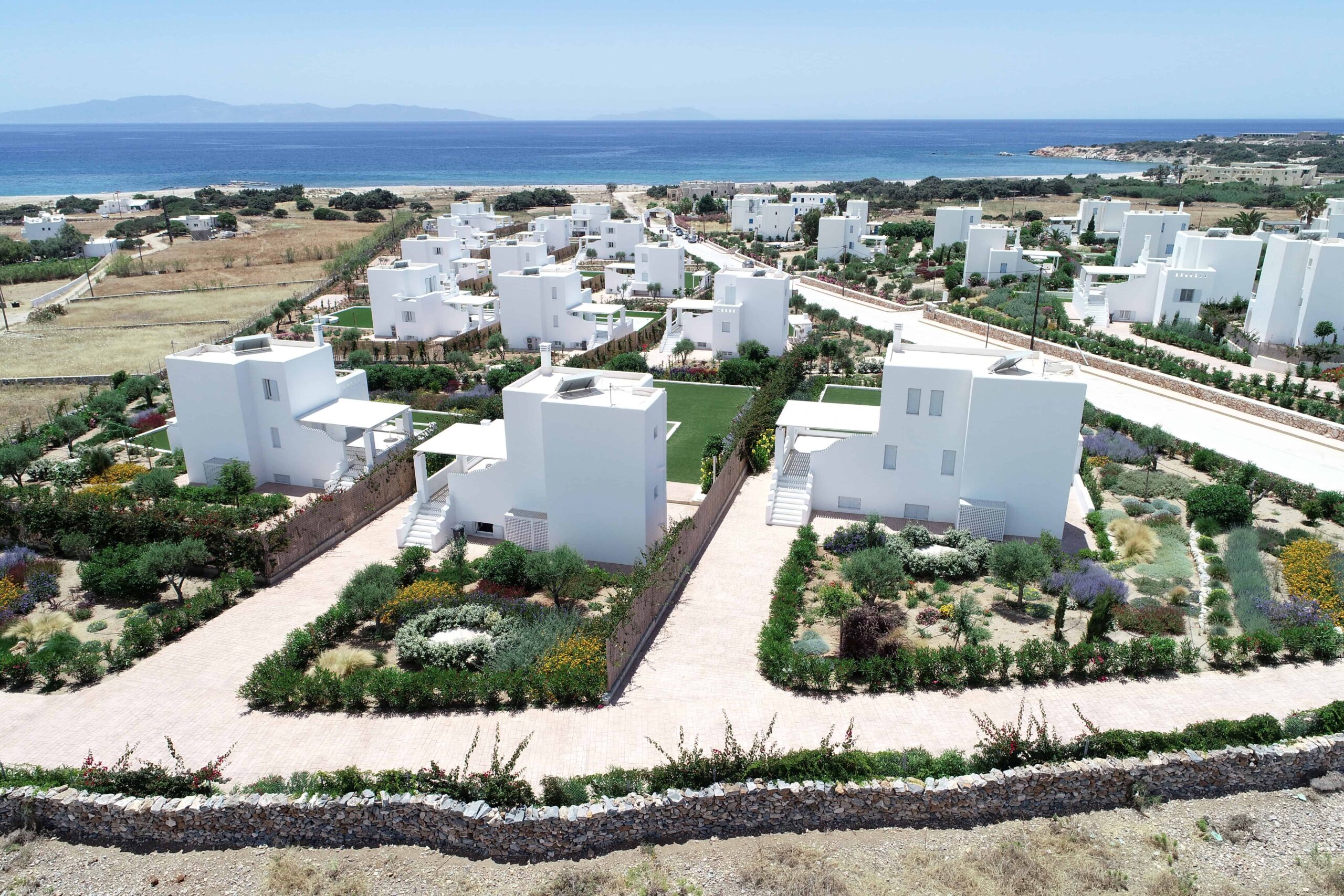 Elegant Villas for Sale in a Seaside Complex, Naxos, Greece