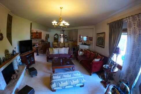 COZY 450m² VILLA FOR SALE IN VOLOS, GREECE