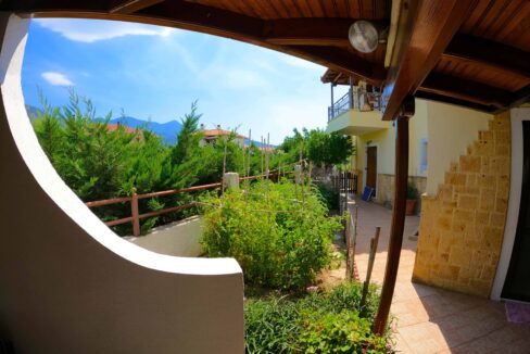 COZY 450m² VILLA FOR SALE IN VOLOS, GREECE