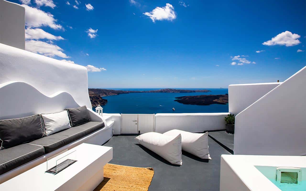 villa for sale in santorini 16