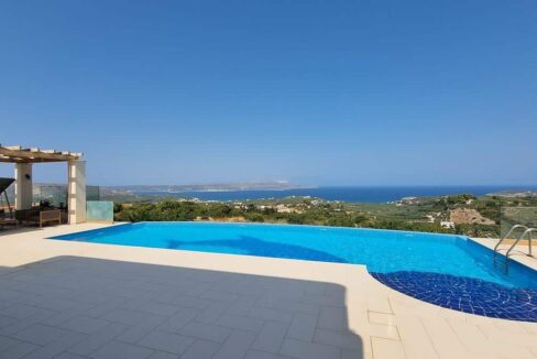 Villa with Panoramic Views for sale in Chania, Greece02