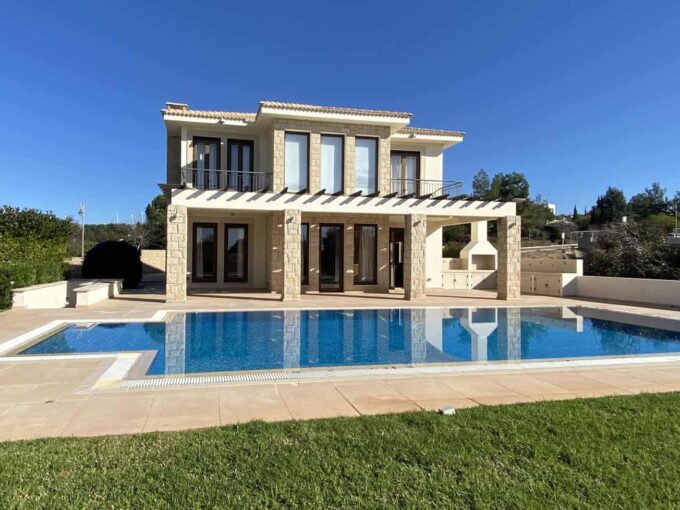Fantastic Villa for sale in Paphos, Cyprus