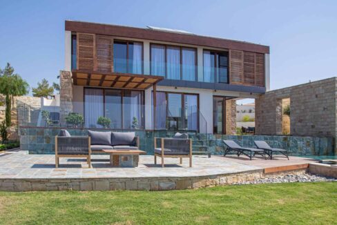 UNIQUE LUXURY VILLA FOR SALE IN PAPHOS CYPRUS03