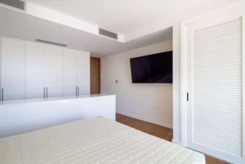 exclusive-villa-for-sale-in-cyprus 1