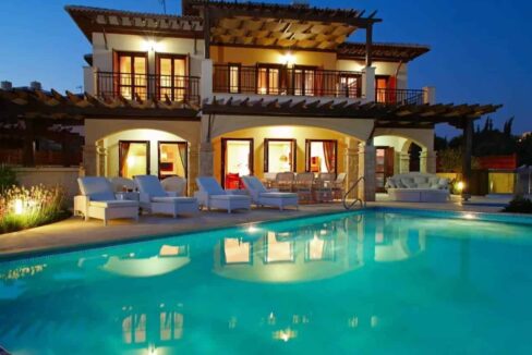 Spectacular Villa for sale in Paphos, Cyprus
