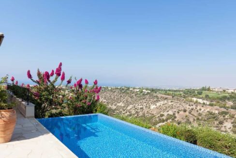 villa-zu-verkaufen-in-zypern