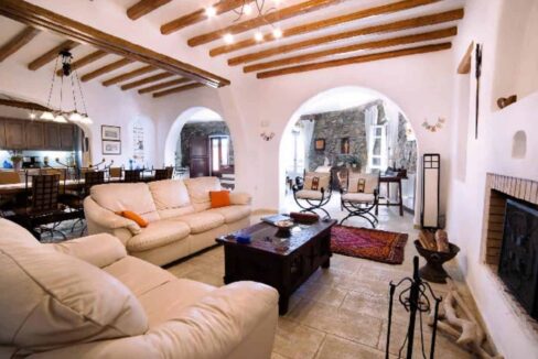 lovely-detached-house-for-sale-in-mykonos-greece5