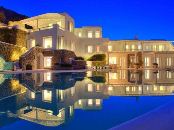 Luxurious Villa with Spectacular Views in Mykonos, Greece