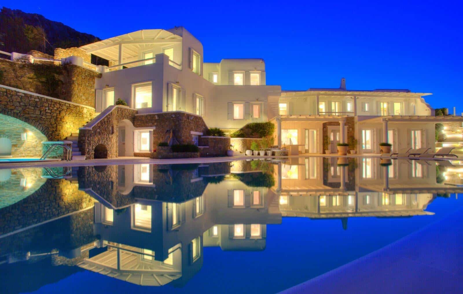 Luxurious Villa with Spectacular Views in Mykonos, Greece