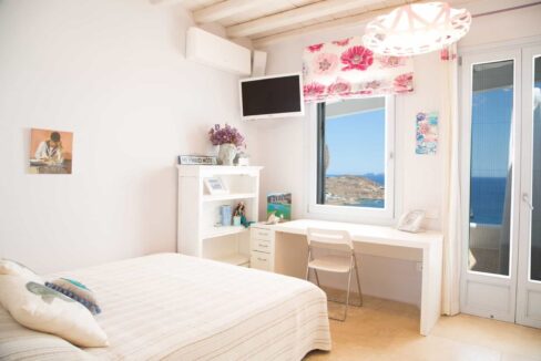 super-luxury-villa-for-sale-in-mykonos-greece .3