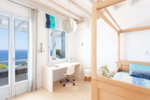 super-luxury-villa-for-sale-in-mykonos-greece .5