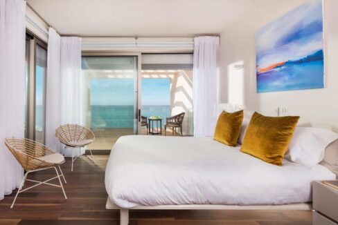 VILLAS FOR SALE IN CHLORAKA, CYPRUS