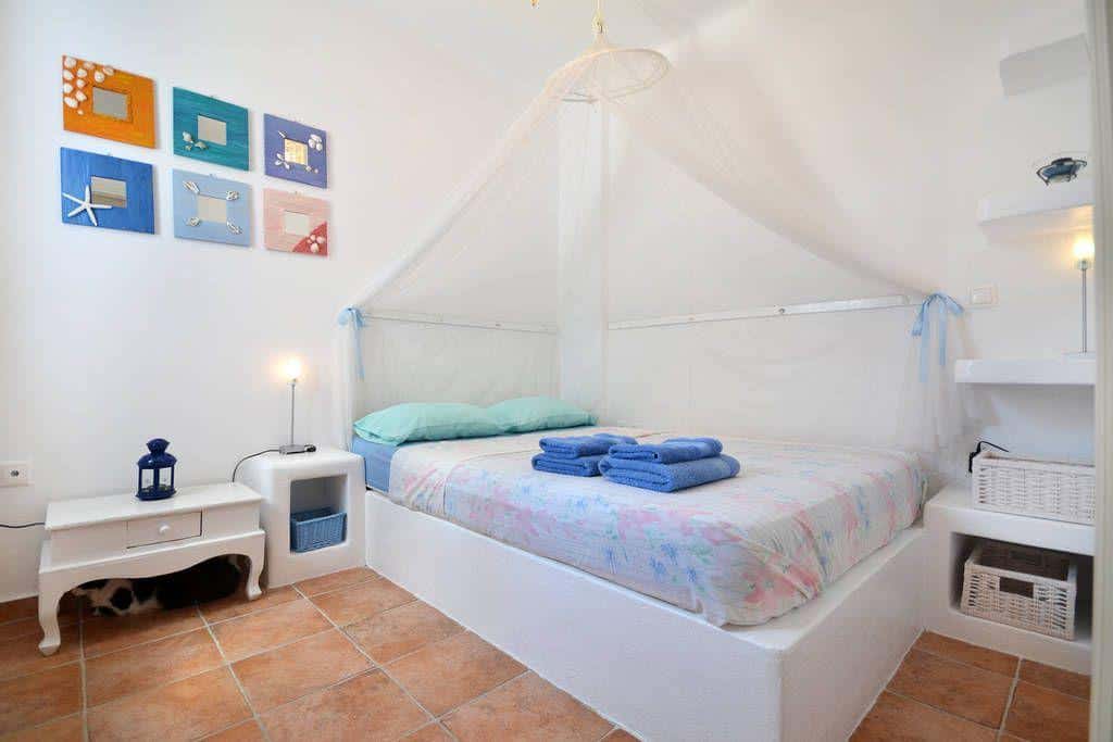 villa-for-sale-in-mykonos-greece-07