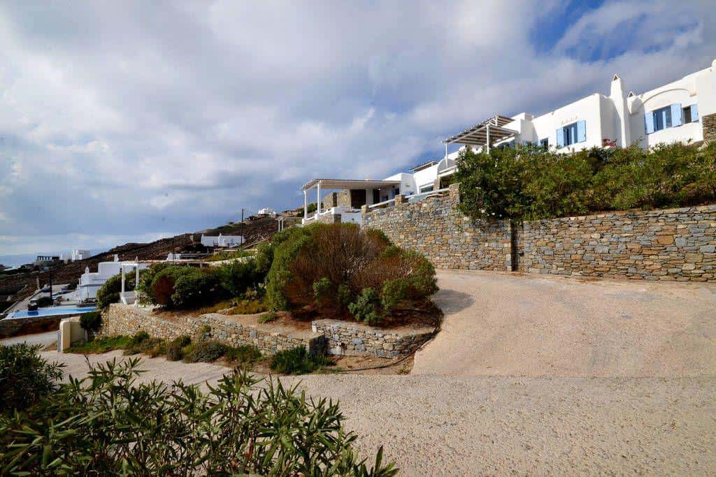 villa-for-sale-in-mykonos-greece-25