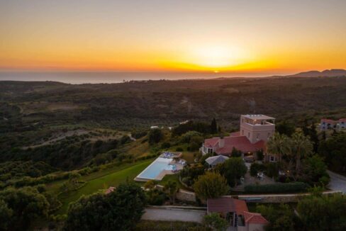 VILLA WITH INFINITE VIEWS FOR SALE IN MESSENIA, GREECE