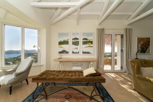 VILLA WITH INFINITE VIEWS FOR SALE IN MESSENIA, GREECE