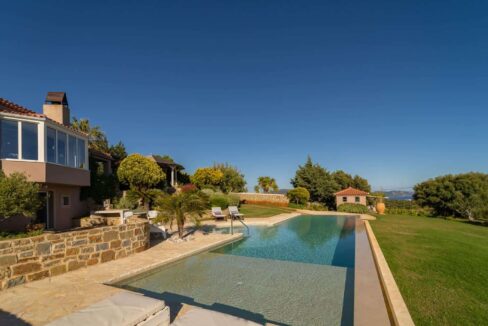 VILLA WITH INFINITE VIEWS FOR SALE IN MESSENIA, GREECE