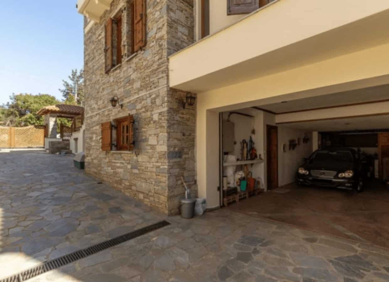 villa-in-athens-ano-voula (4)